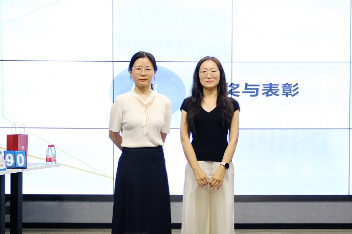 17515304948292065Tgv.jpg 颁奖合影.jpg